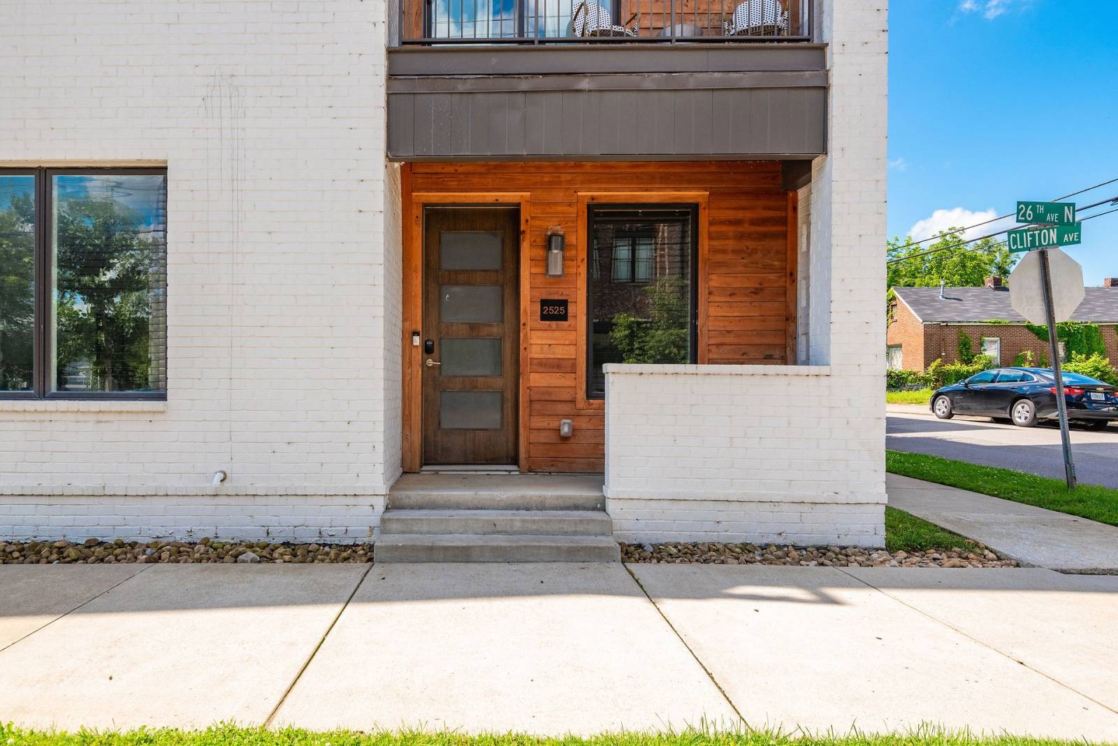 2525 Clifton Ave 10