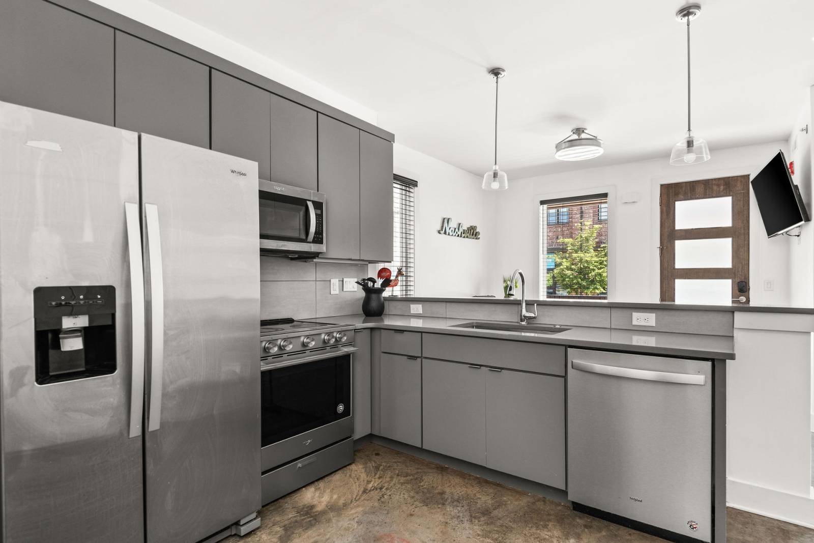 2525 Clifton Ave 10