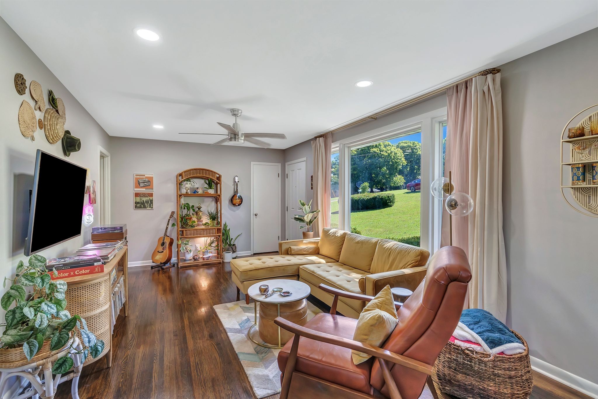 1304 Cheshire Dr