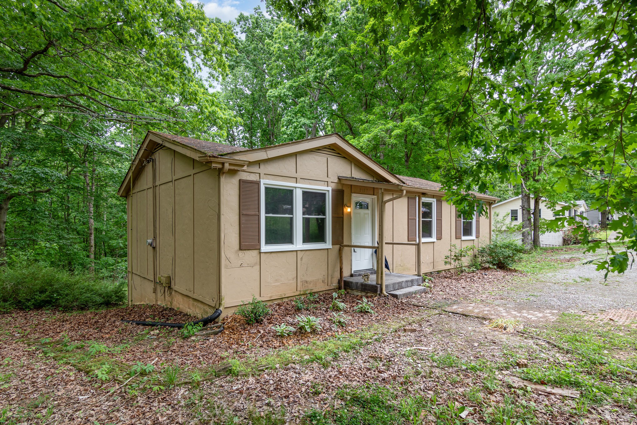 2117 Ferry Rd