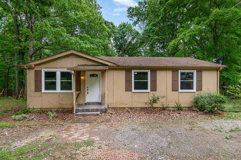 2117 Ferry Rd Clarksville TN 37040