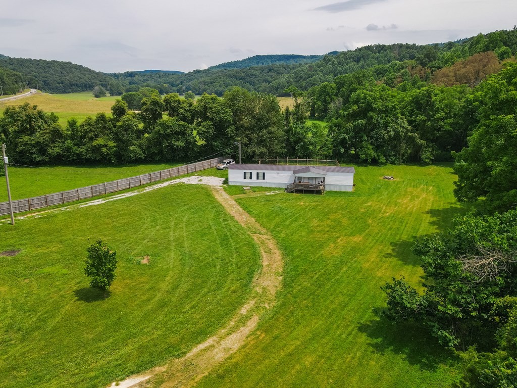 421 Delta Country Ln