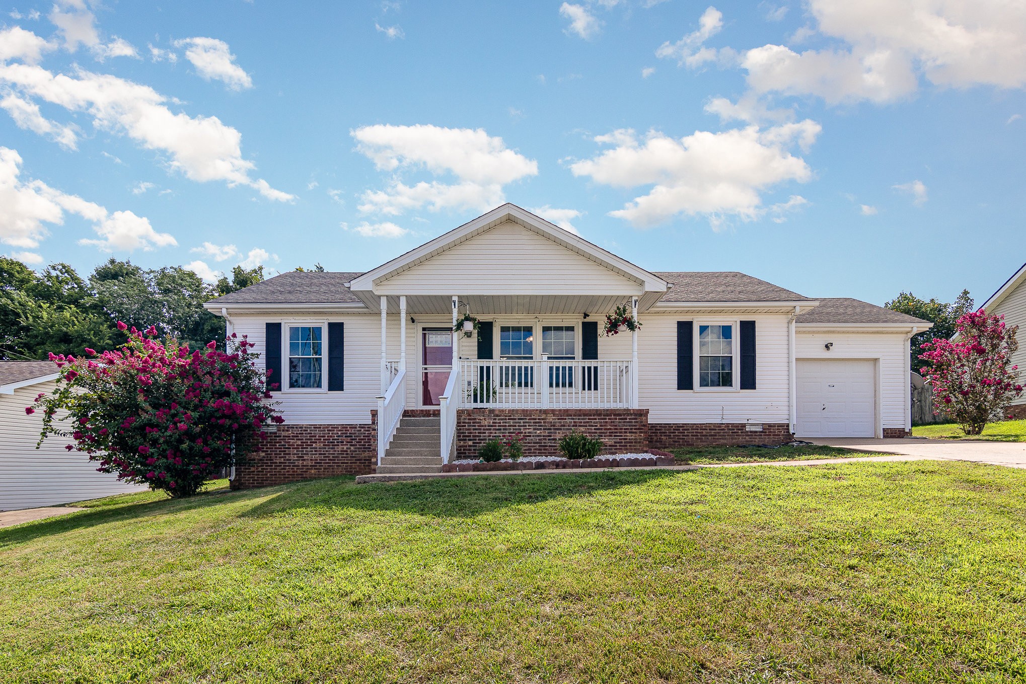 1335 Chucker Dr