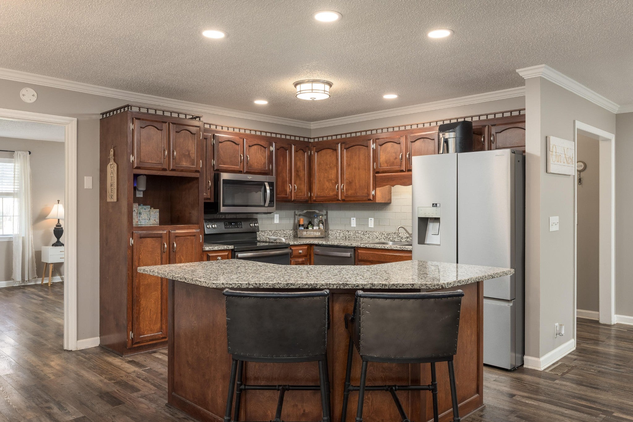 2443 Valley Hills Trail NW