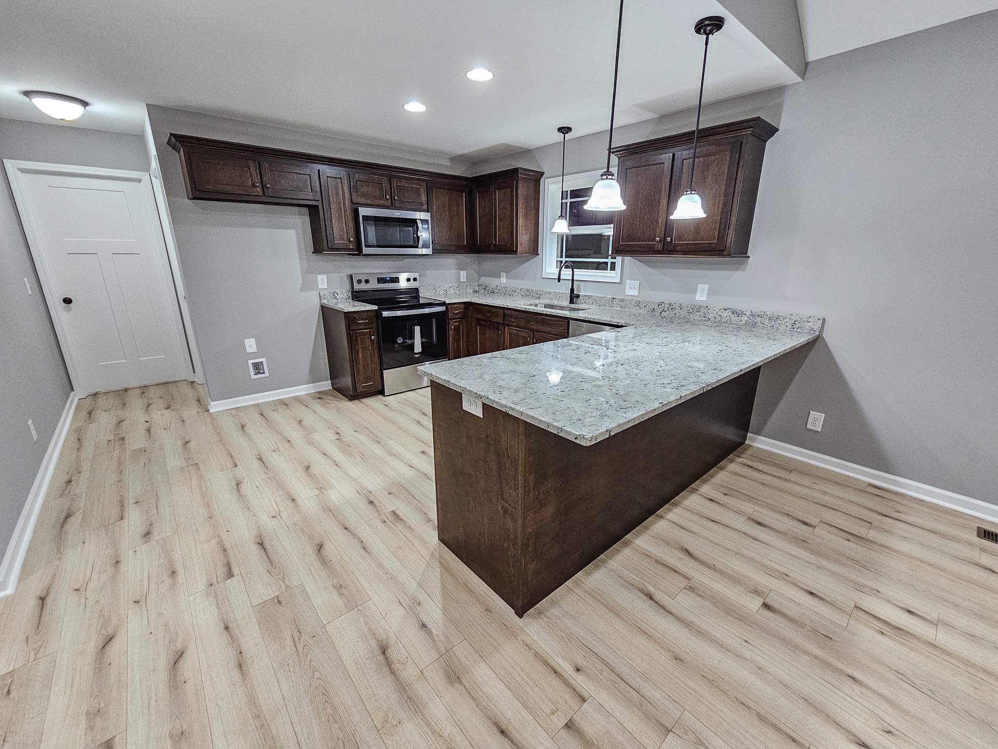 908 Shelbyview Dr