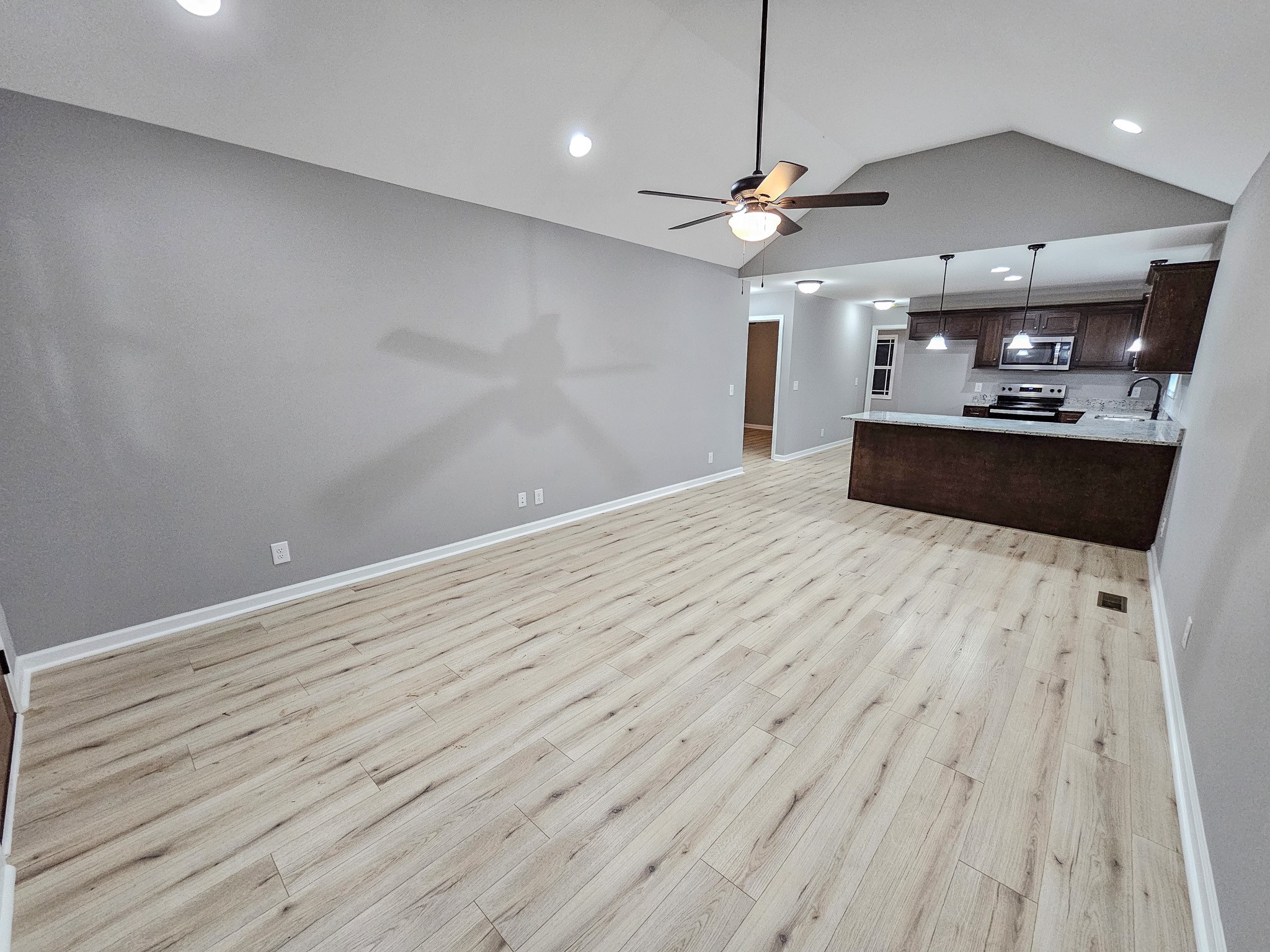908 Shelbyview Dr