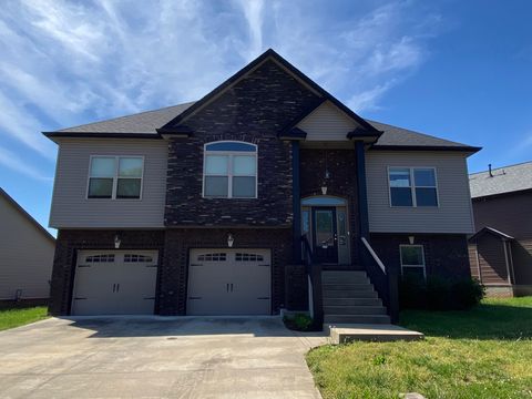 Photo of 1283 Golden Eagle Way, Clarksville, TN 37040 (MLS # 3186486)