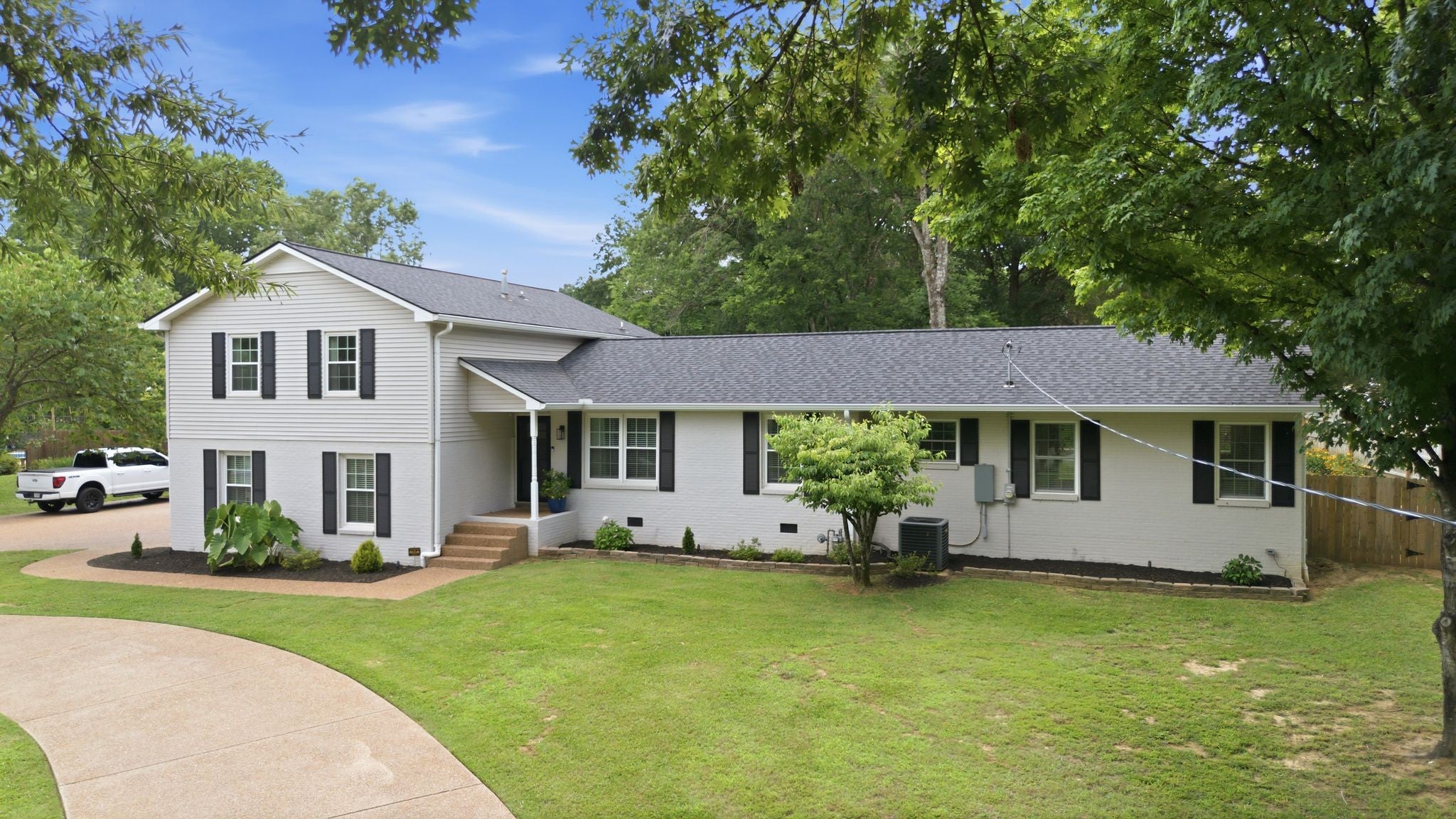 6544 Redmond Ln