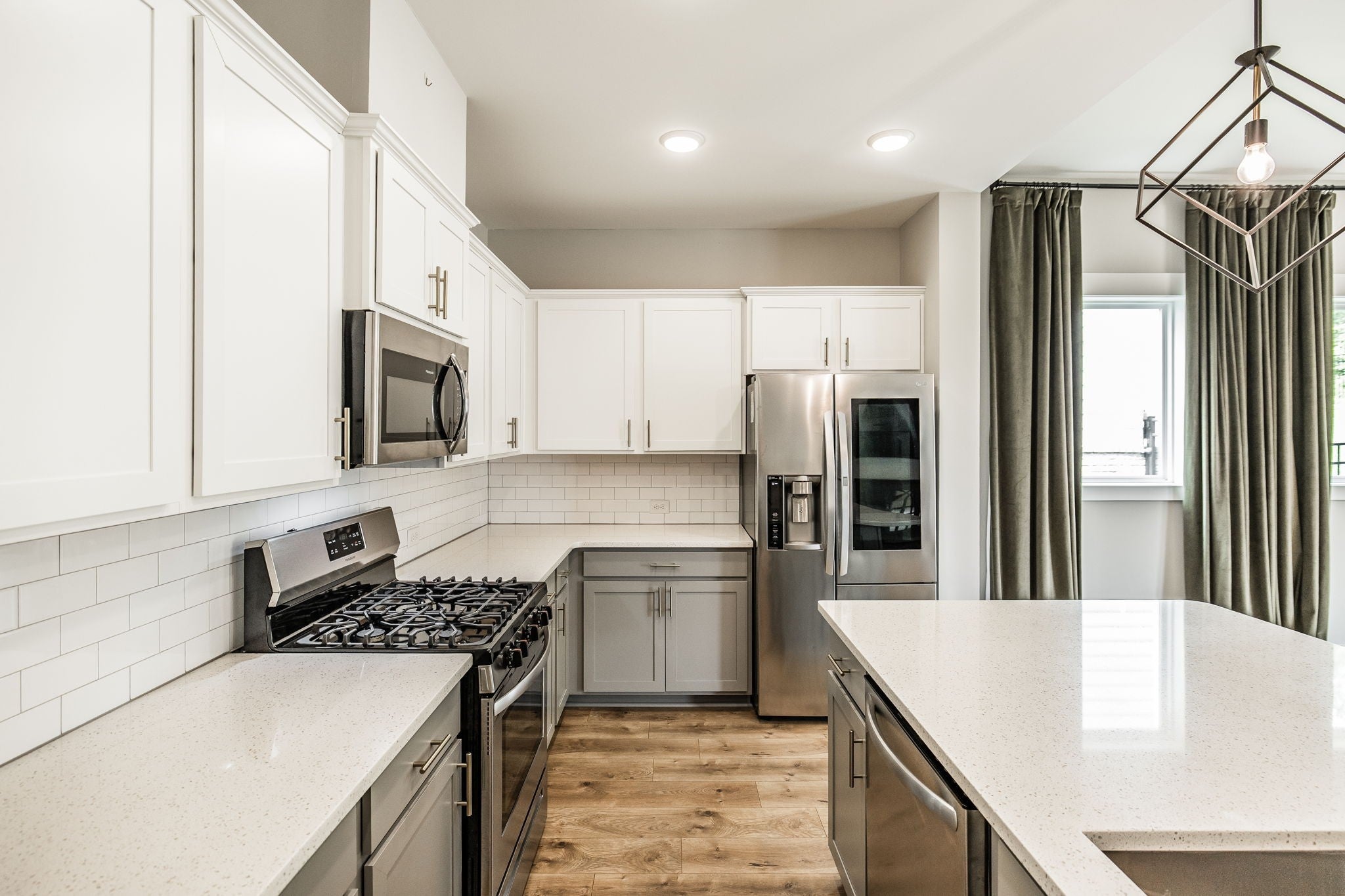 210 Woodhall Ct