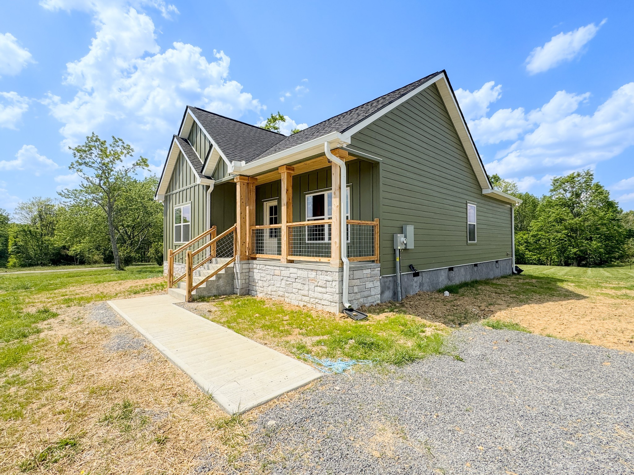 181 Rock House Hollow Rd