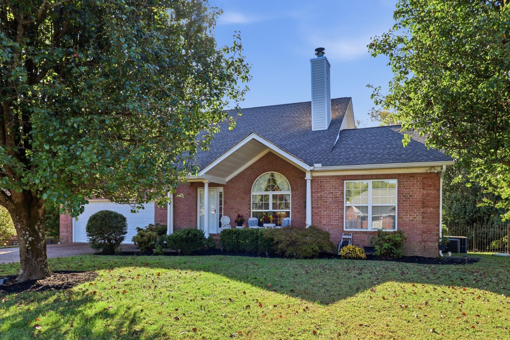 1124 Ben Hill Blvd