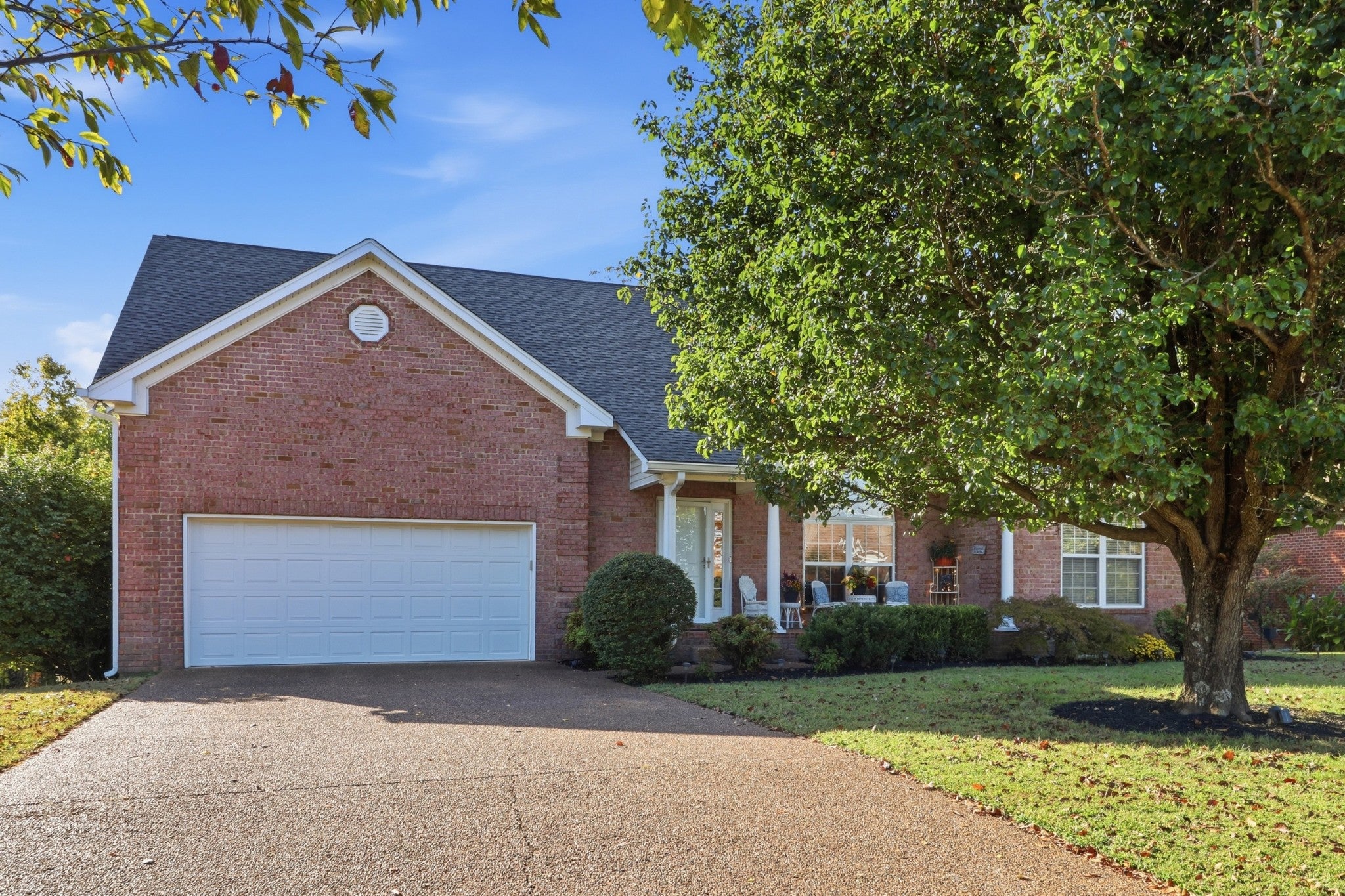 1124 Ben Hill Blvd