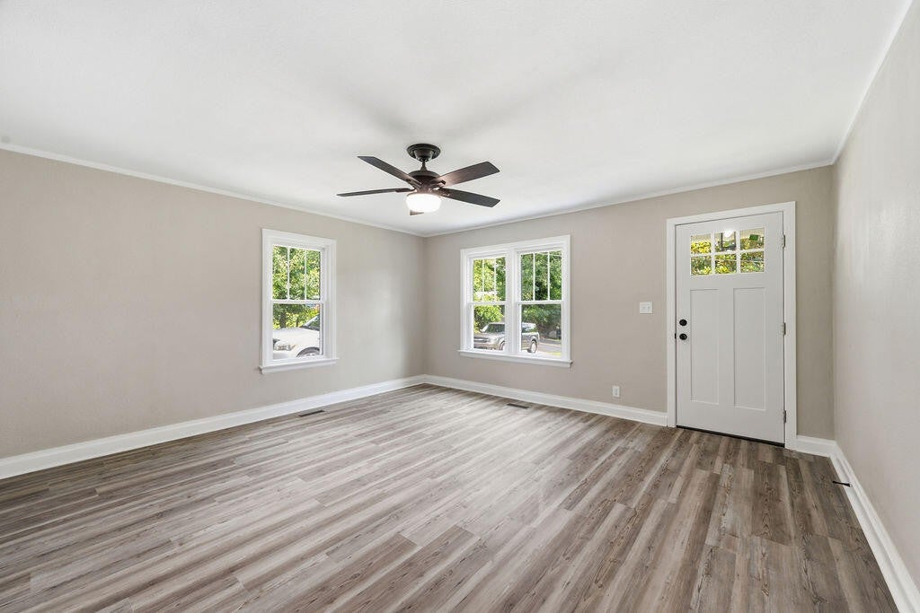 11 Circle Drive