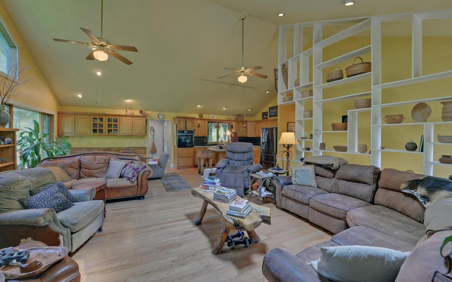 475 Rivercane Rd
