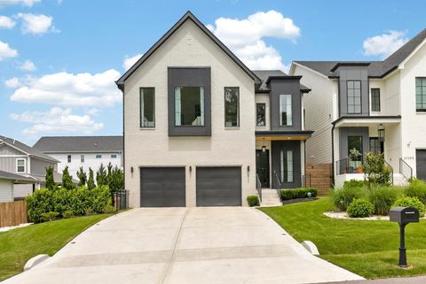 Photo of 2025B Hutton Dr, Nashville, TN 37210 (MLS # 3186894)