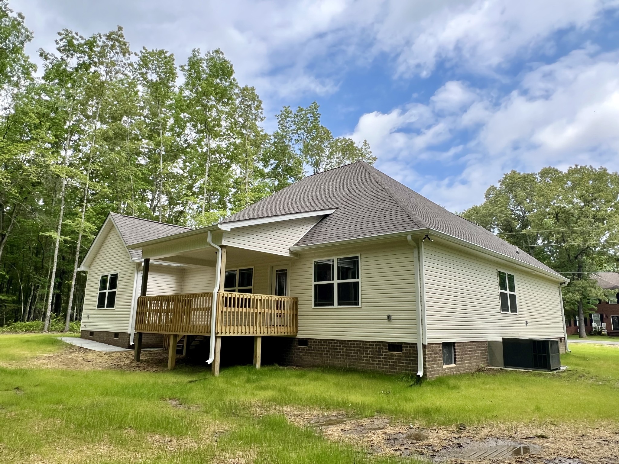 204 Winterberry Cir