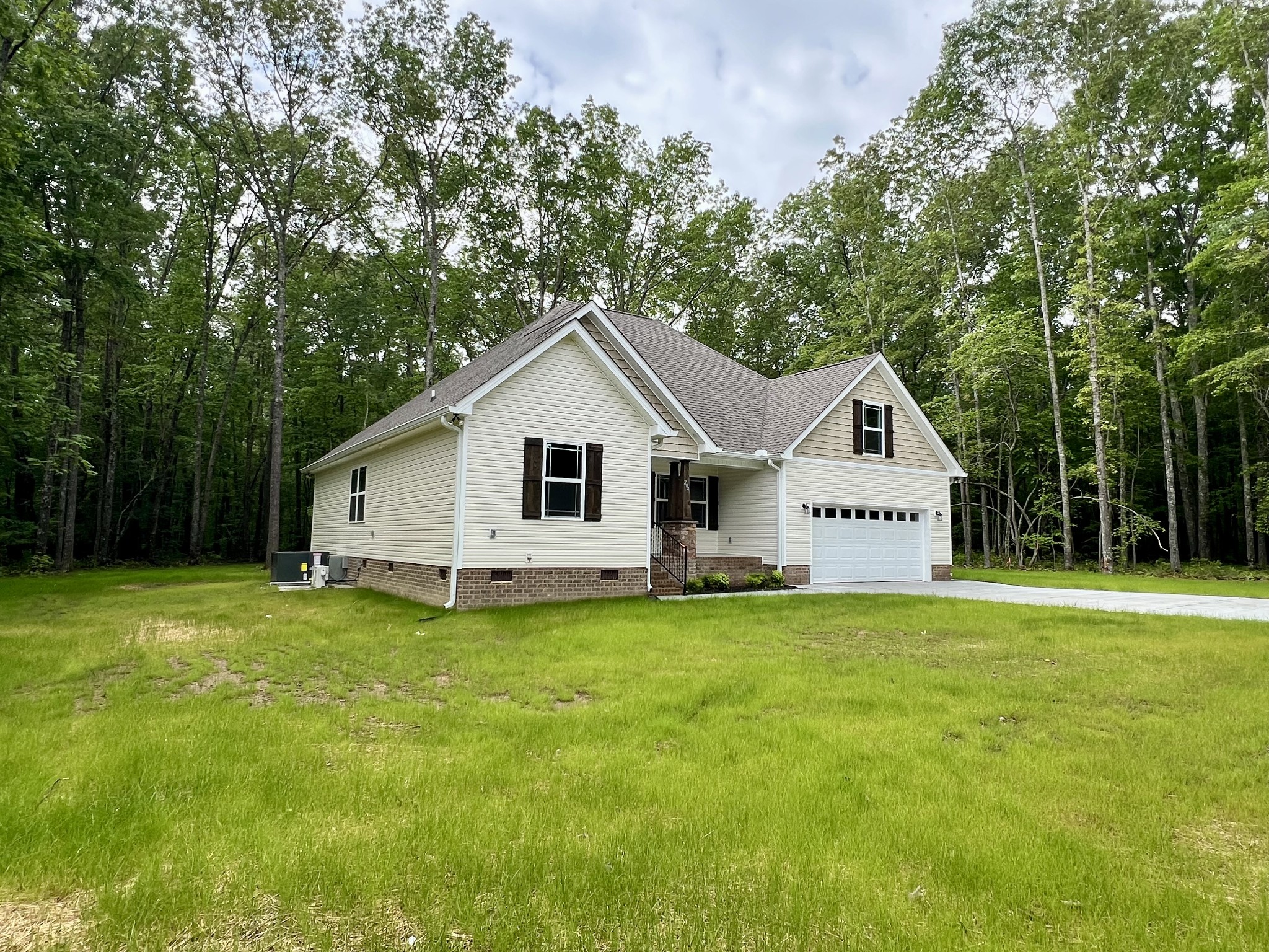 204 Winterberry Cir