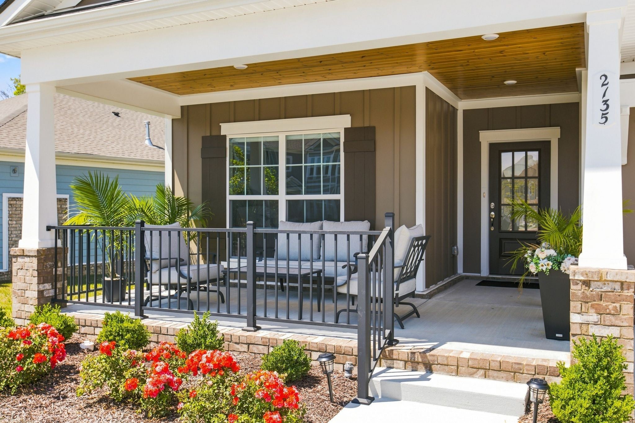 2135 Rotorua Dr E