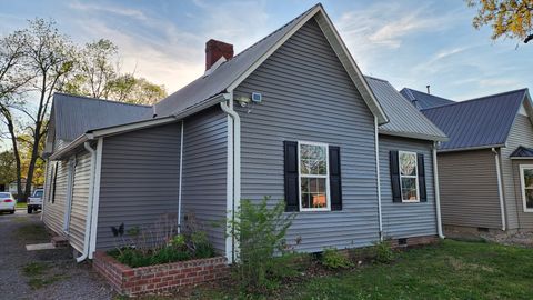 214 S Polk St Tullahoma TN 37388