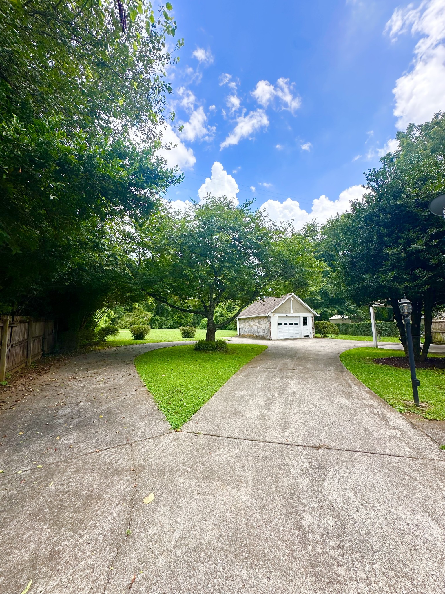 103 Fairway Dr