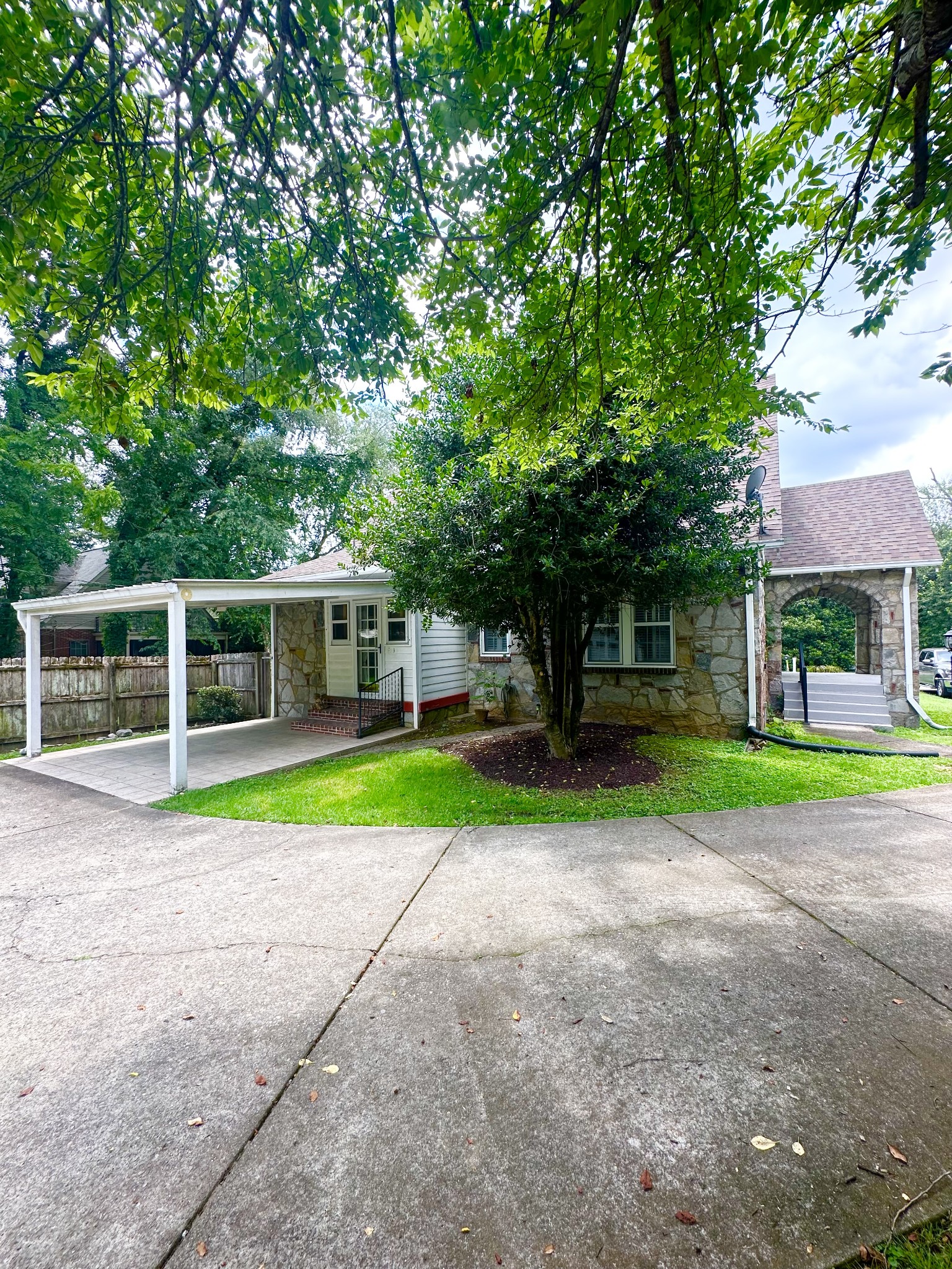 103 Fairway Dr