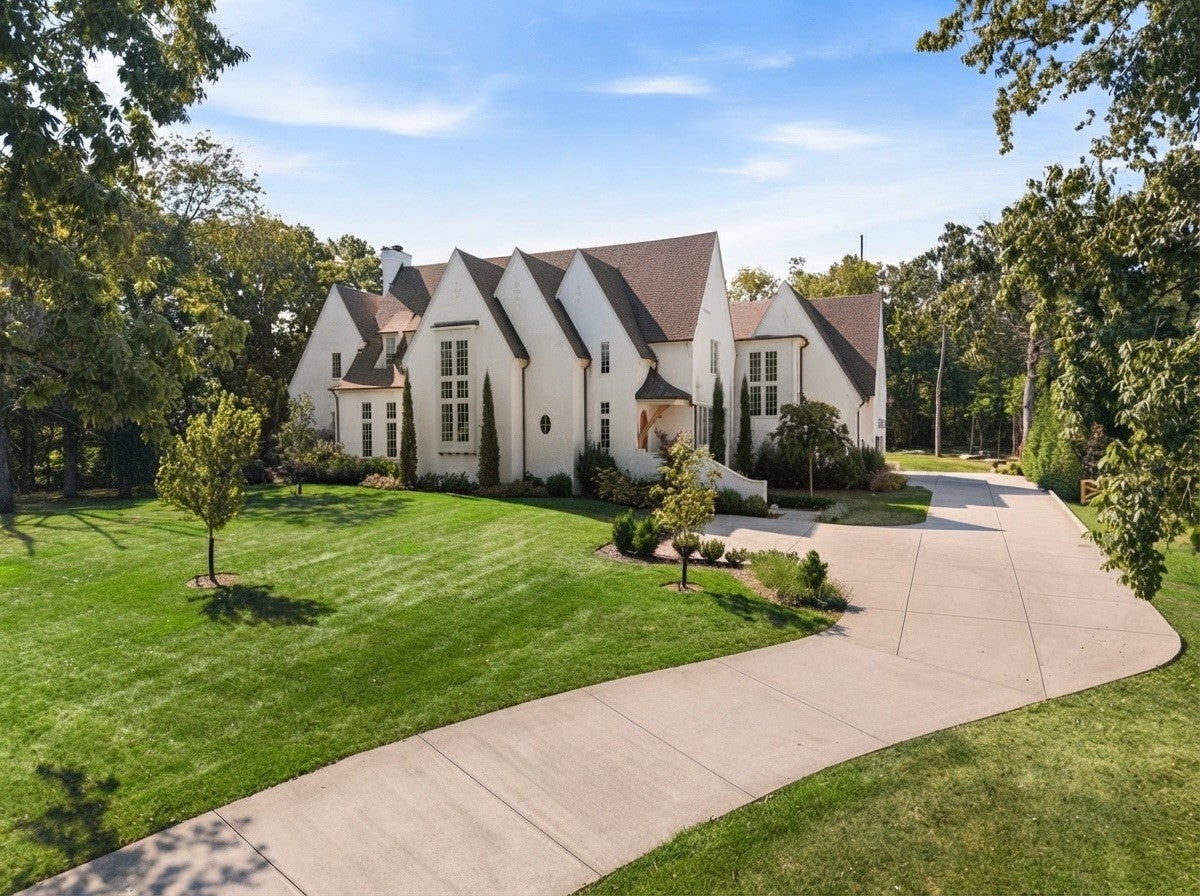 705 Georgetown Dr