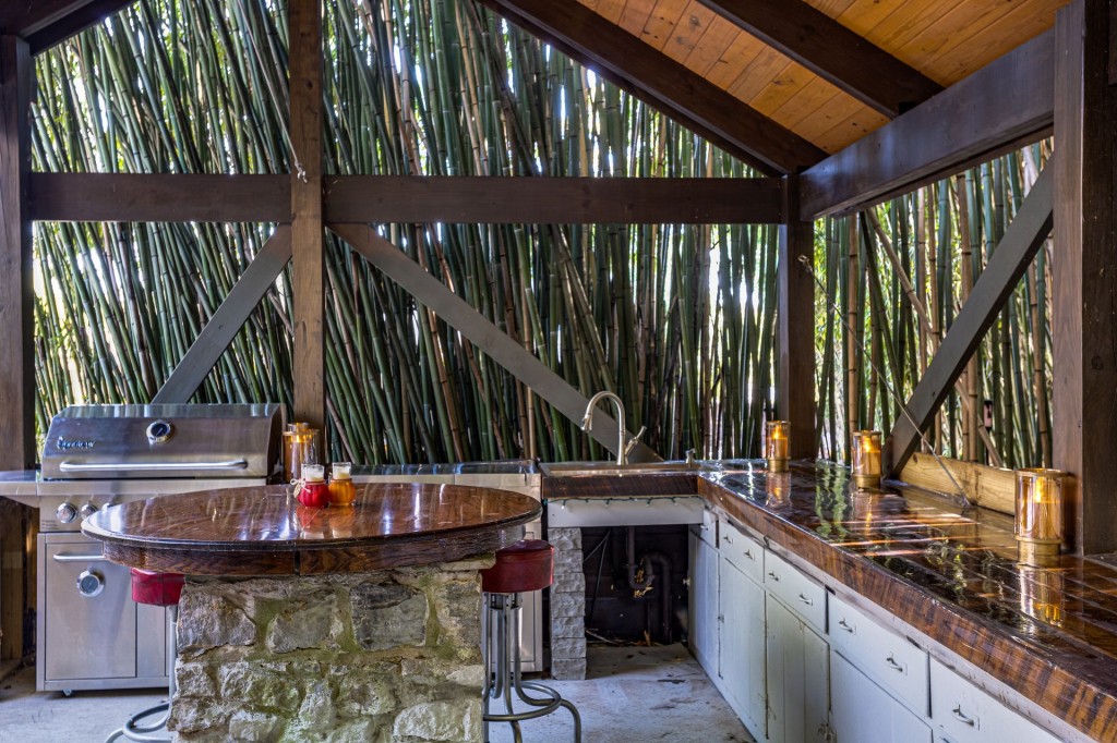 7816 Old Harding Pike