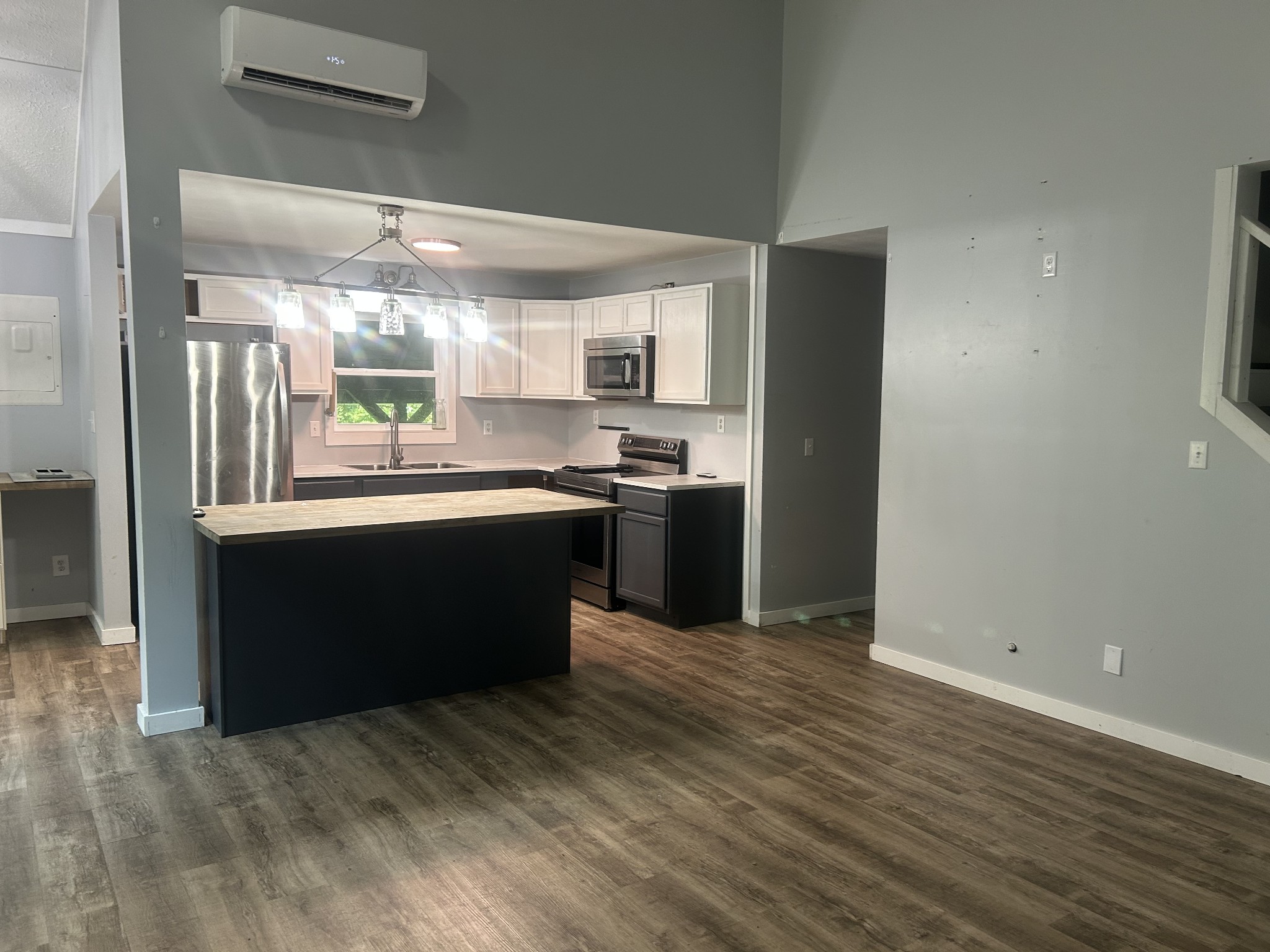 370 Alpine Rd