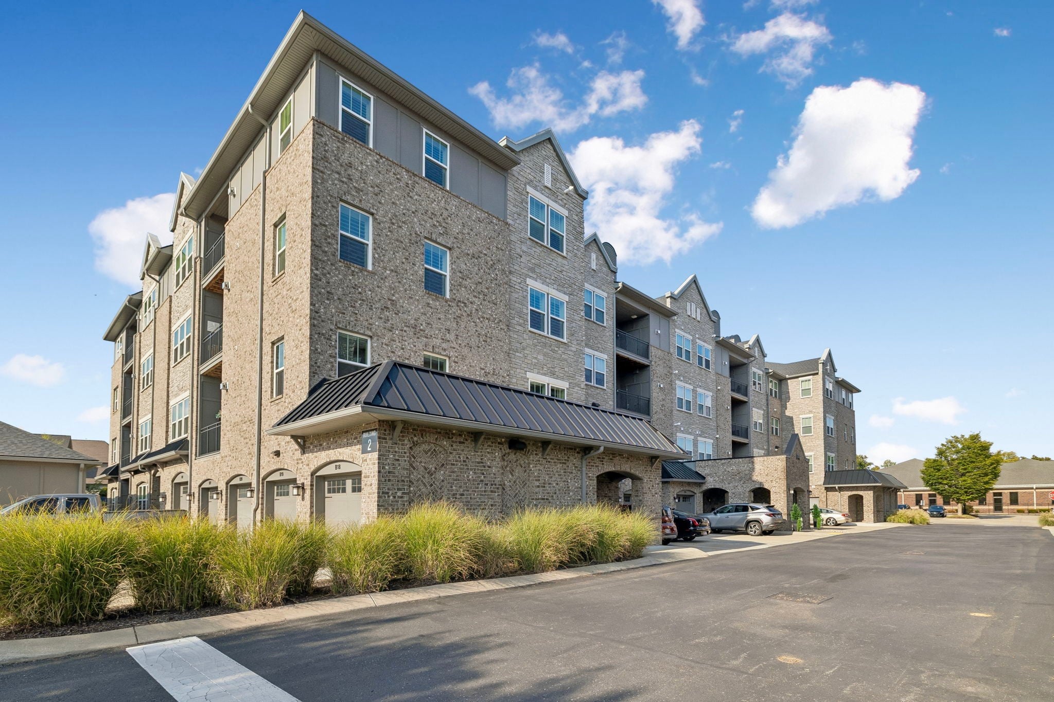 141 Saundersville Rd 2204