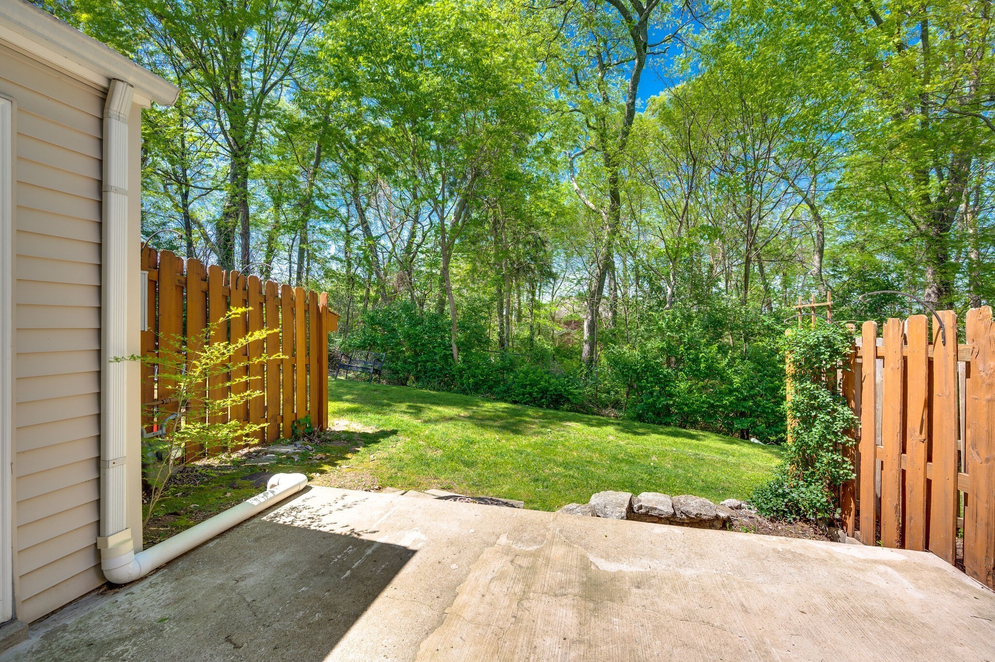 Franklin, Tennessee 37064, United States, 2 Bedrooms Bedrooms, ,2 BathroomsBathrooms,Residential,Active,60153