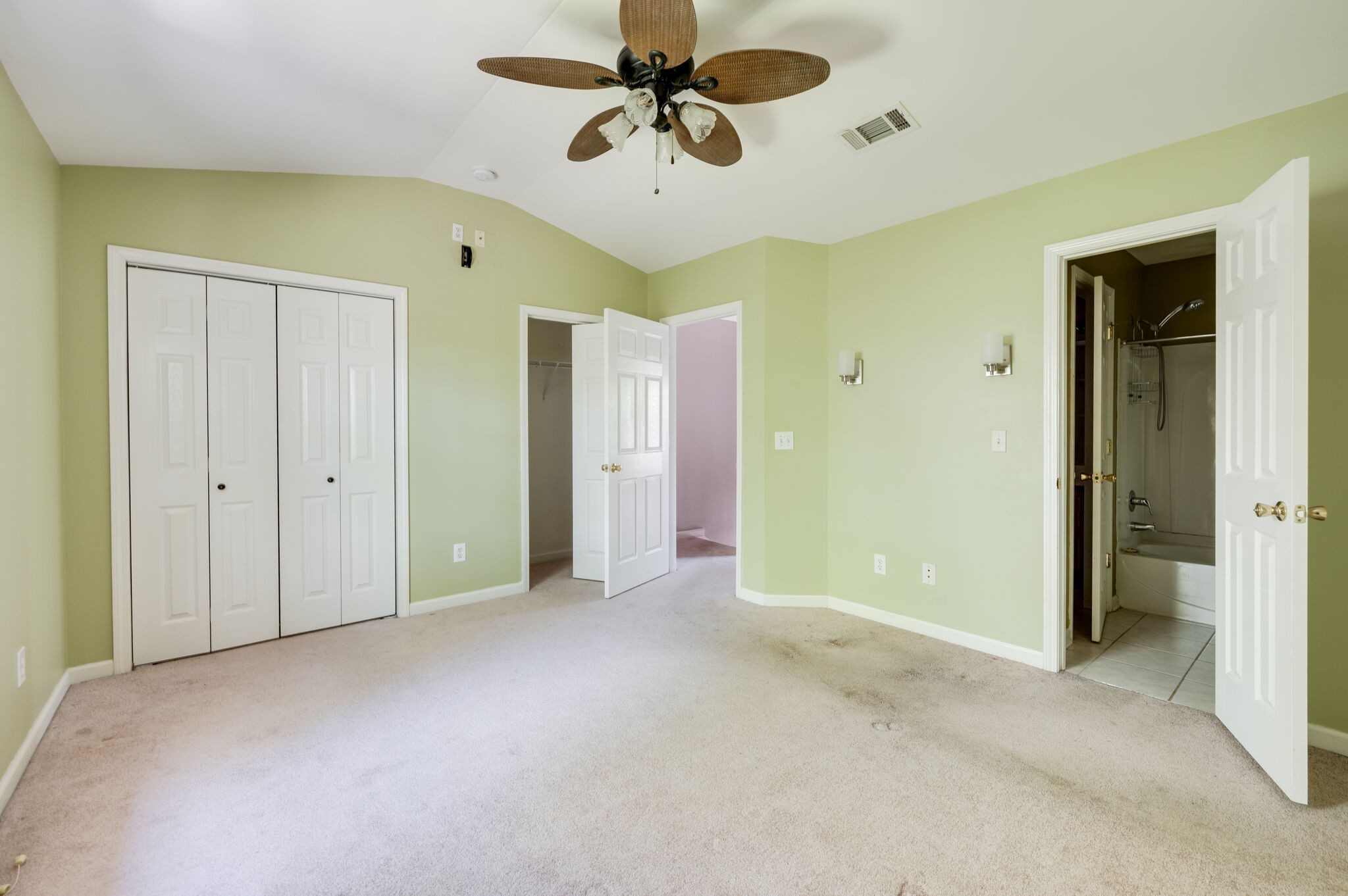 Franklin, Tennessee 37064, United States, 2 Bedrooms Bedrooms, ,2 BathroomsBathrooms,Residential,Active,60153