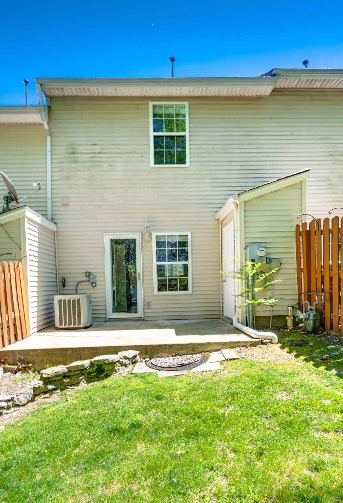 Franklin, Tennessee 37064, United States, 2 Bedrooms Bedrooms, ,2 BathroomsBathrooms,Residential,Active,60153