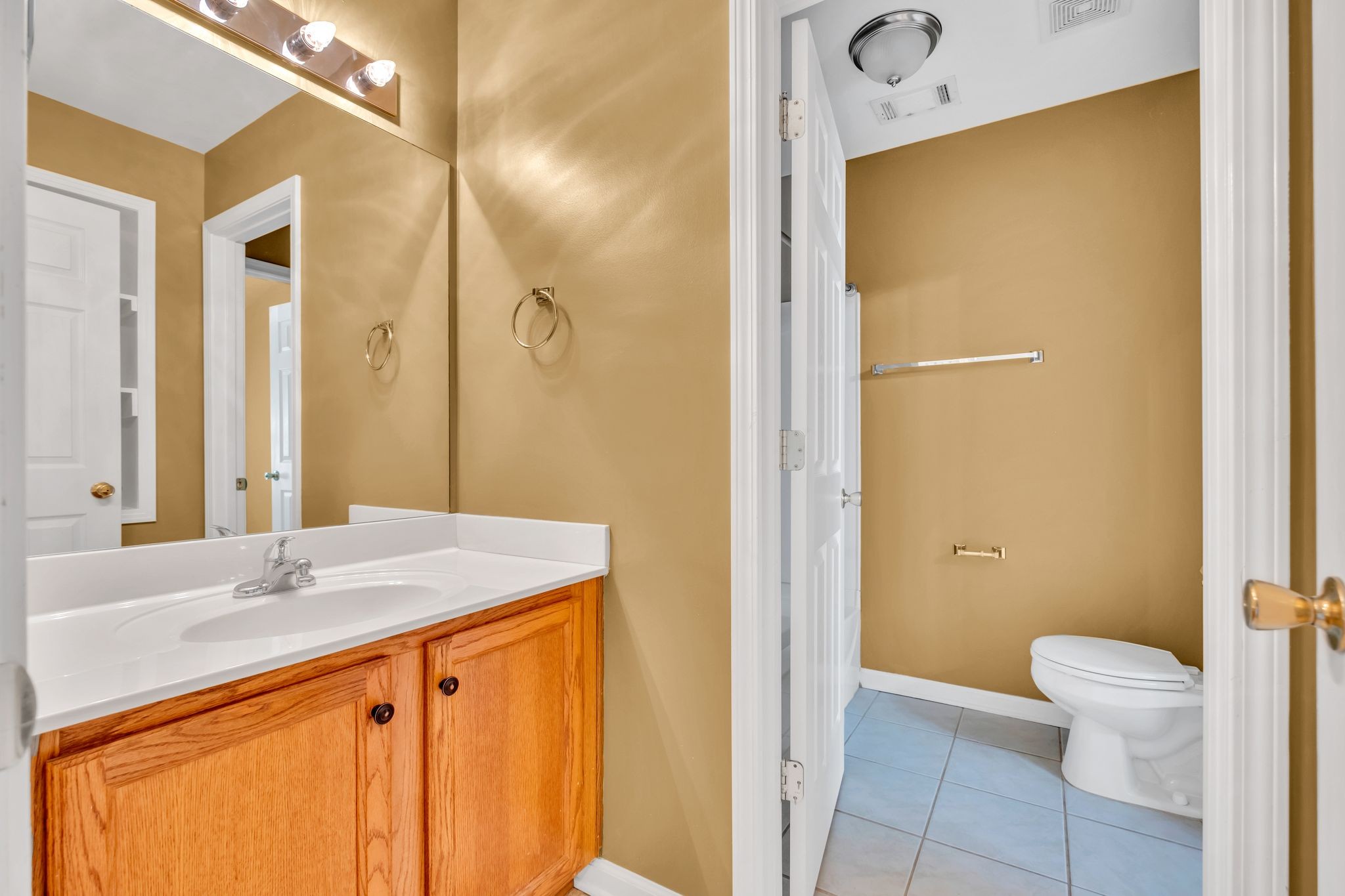 Franklin, Tennessee 37064, United States, 2 Bedrooms Bedrooms, ,2 BathroomsBathrooms,Residential,Active,60153