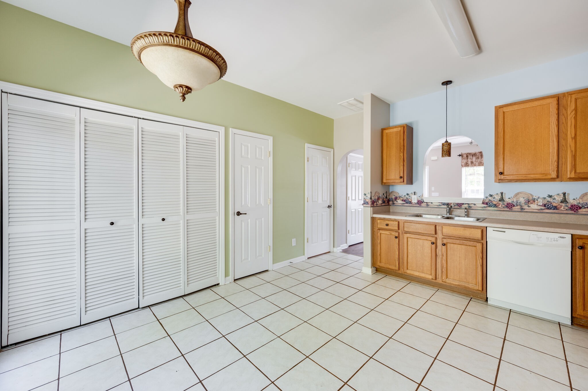 Franklin, Tennessee 37064, United States, 2 Bedrooms Bedrooms, ,2 BathroomsBathrooms,Residential,Active,60153