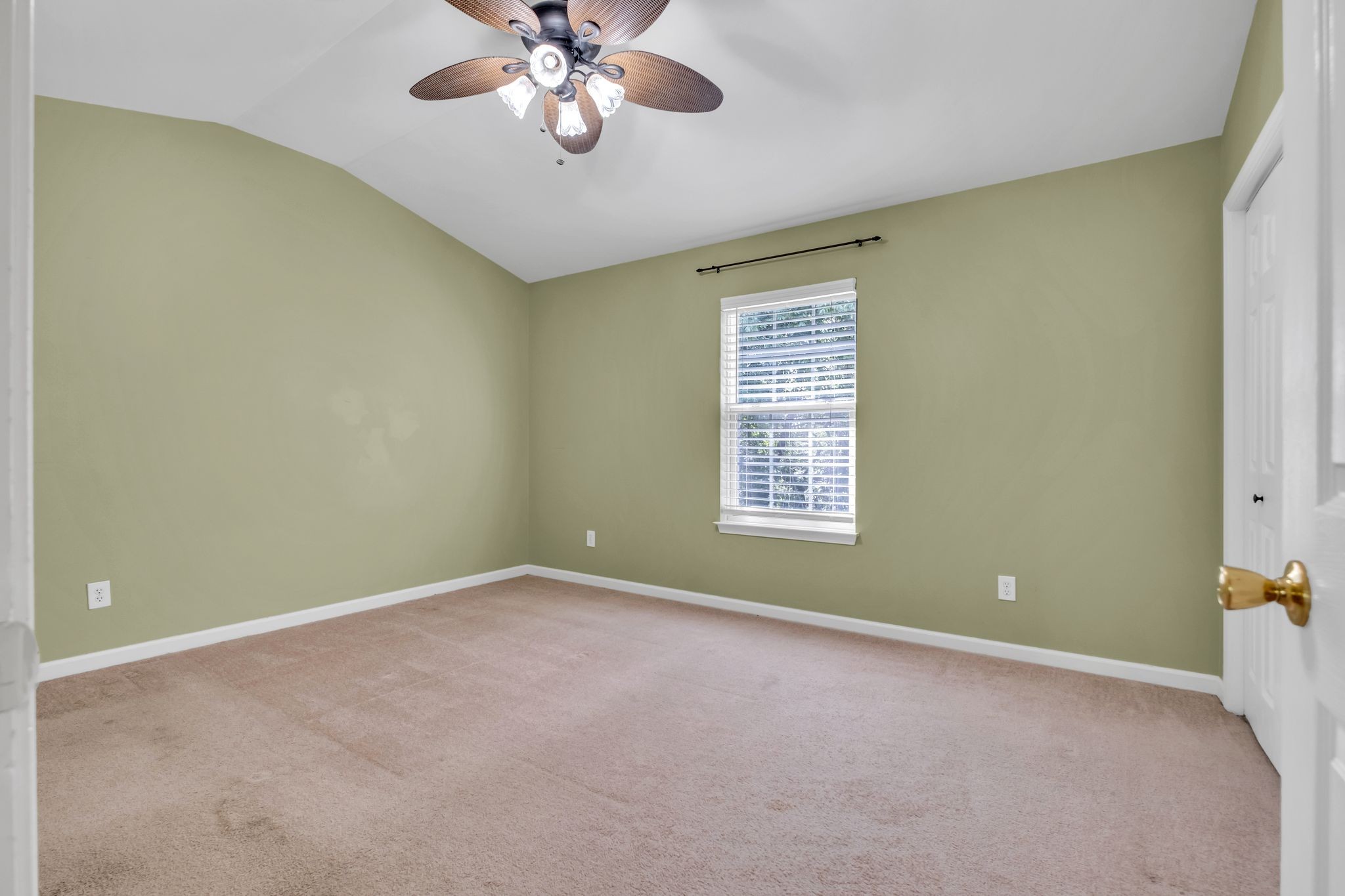 Franklin, Tennessee 37064, United States, 2 Bedrooms Bedrooms, ,2 BathroomsBathrooms,Residential,Active,60153