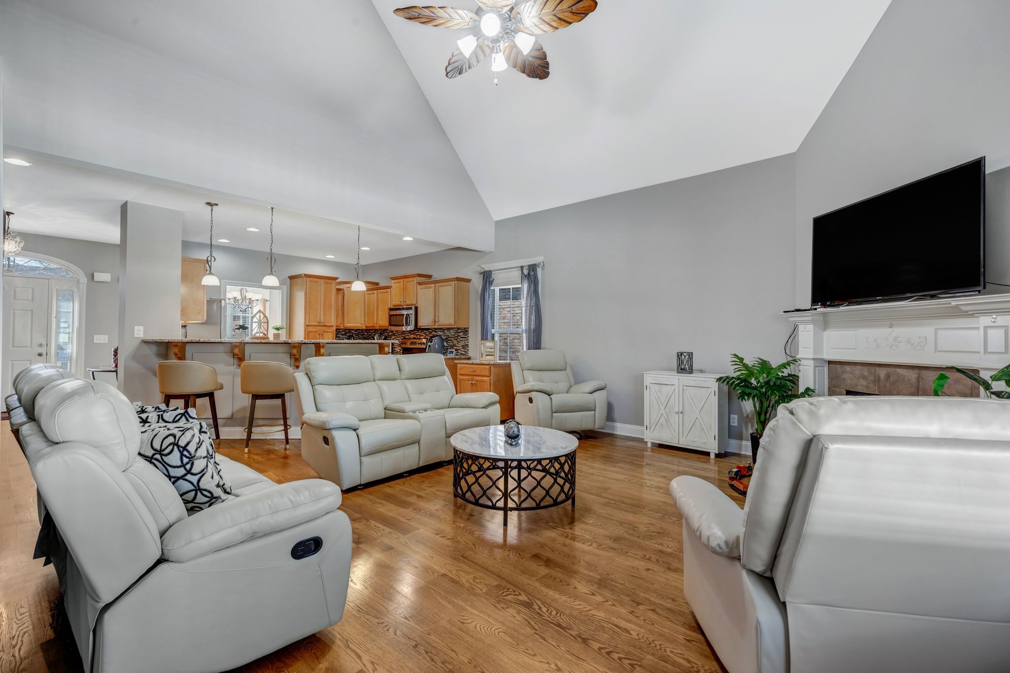 1328 Sam Houston Ave