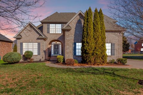 1328 Sam Houston Ave Murfreesboro TN 37129