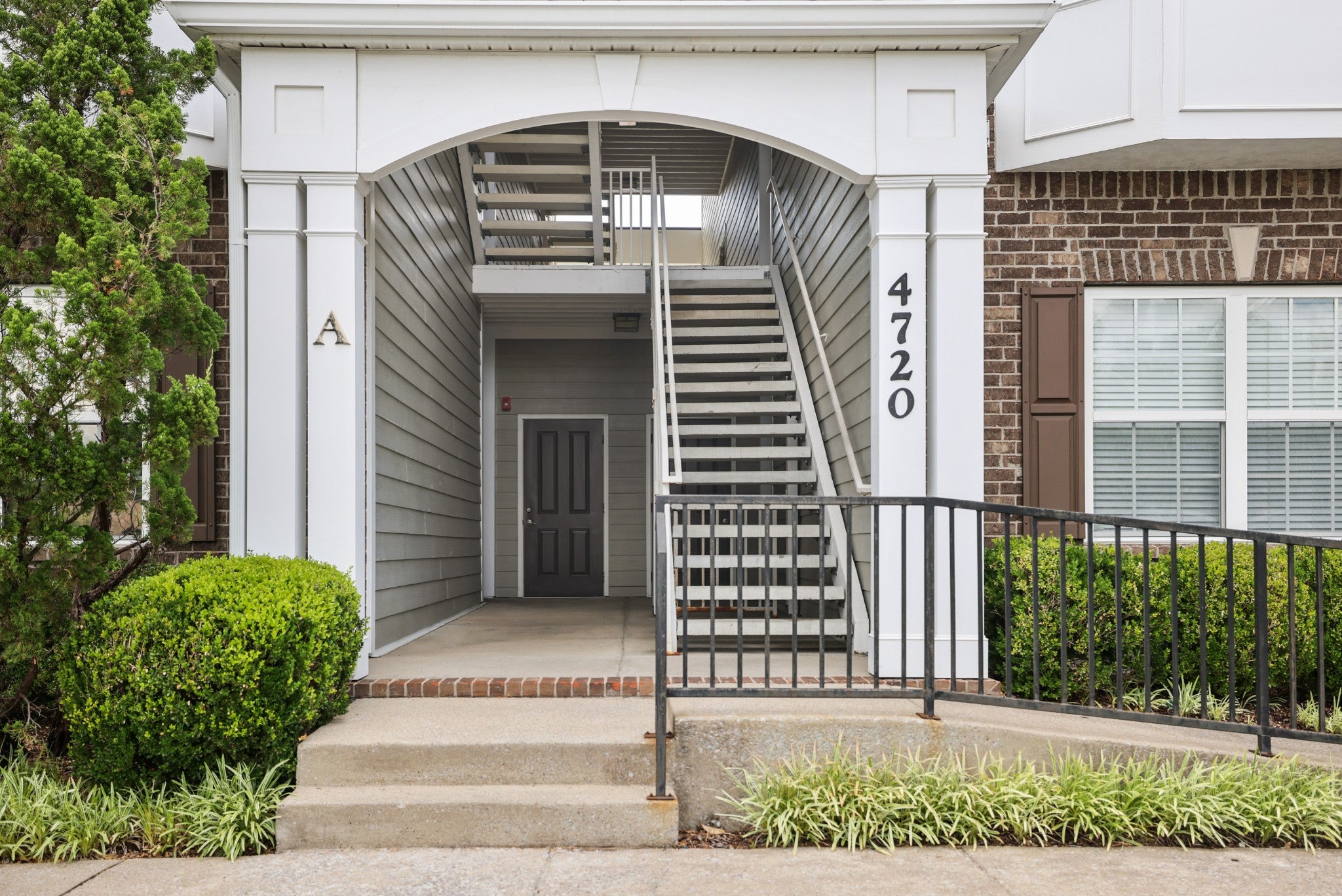 2-bed condo for sale in Nashville, TN 37211, 4720 Brighton Village Dr A8 4720 Brighton Village Dr A8, Nashville TN 37211 2-bed condo, photo 3 of 17