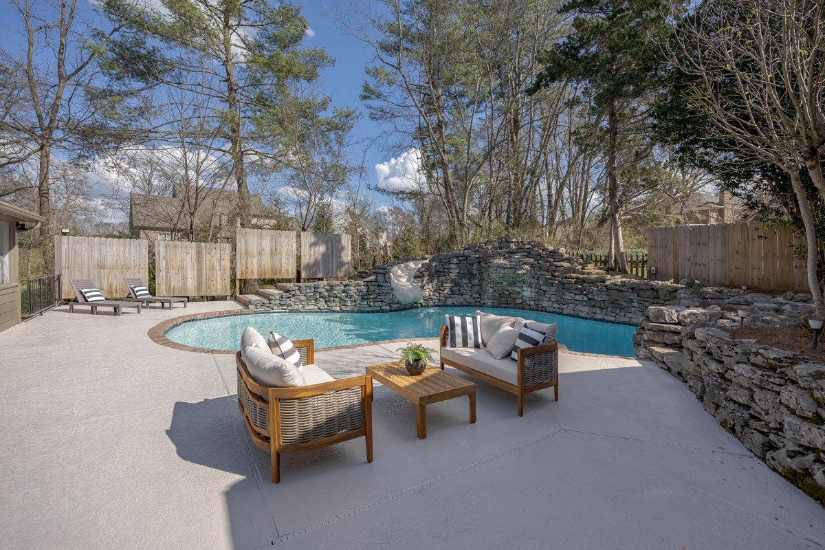 5712 Spring House Way