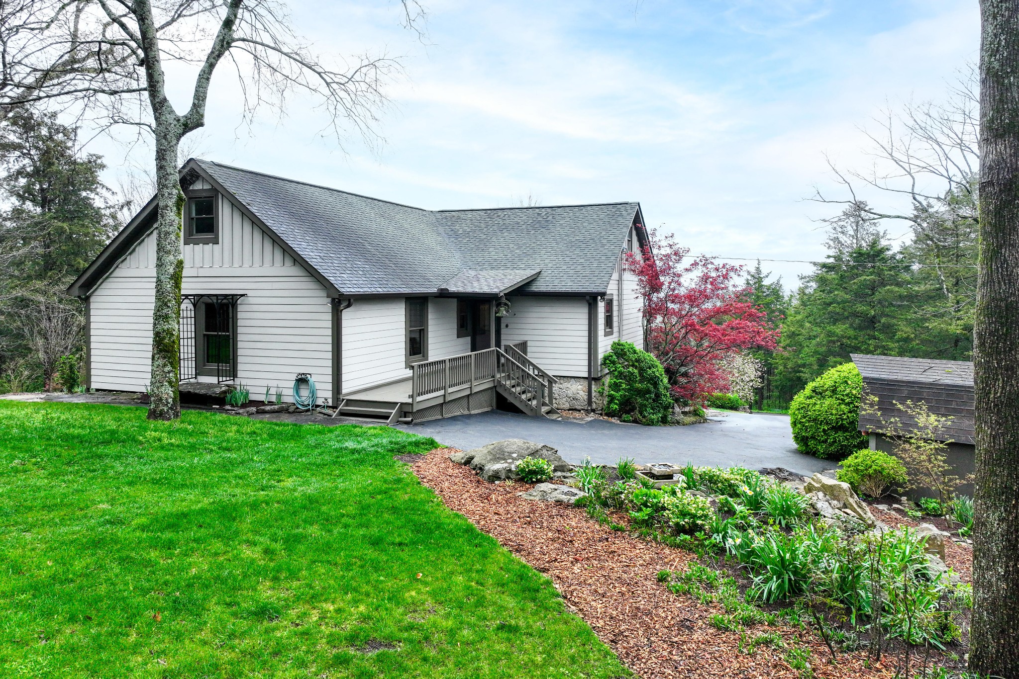 1865 Carters Creek PIKE