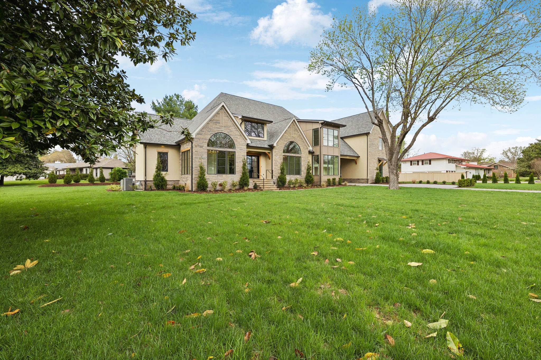 521 Mansion Dr