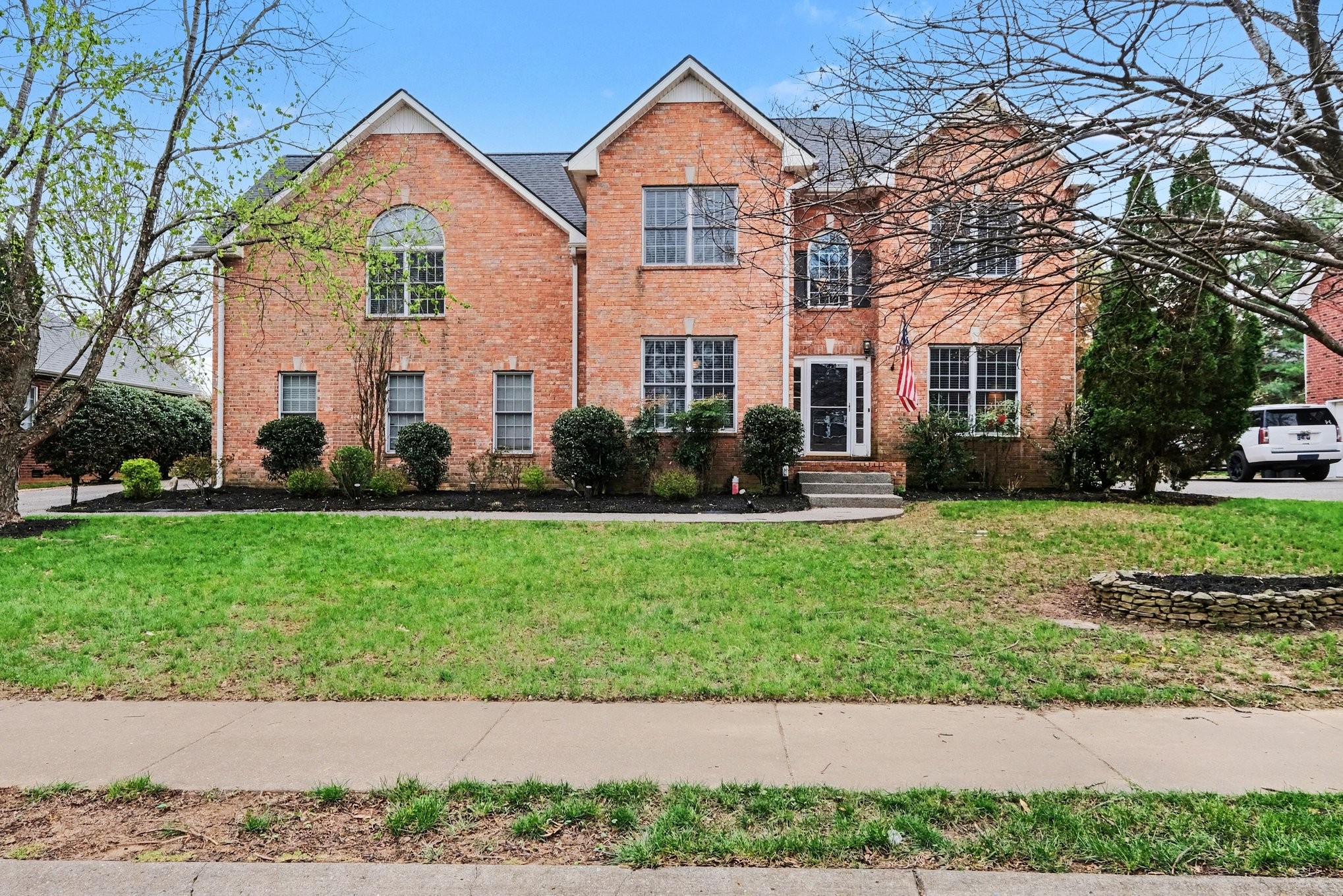 112 Crooked Creek Ln