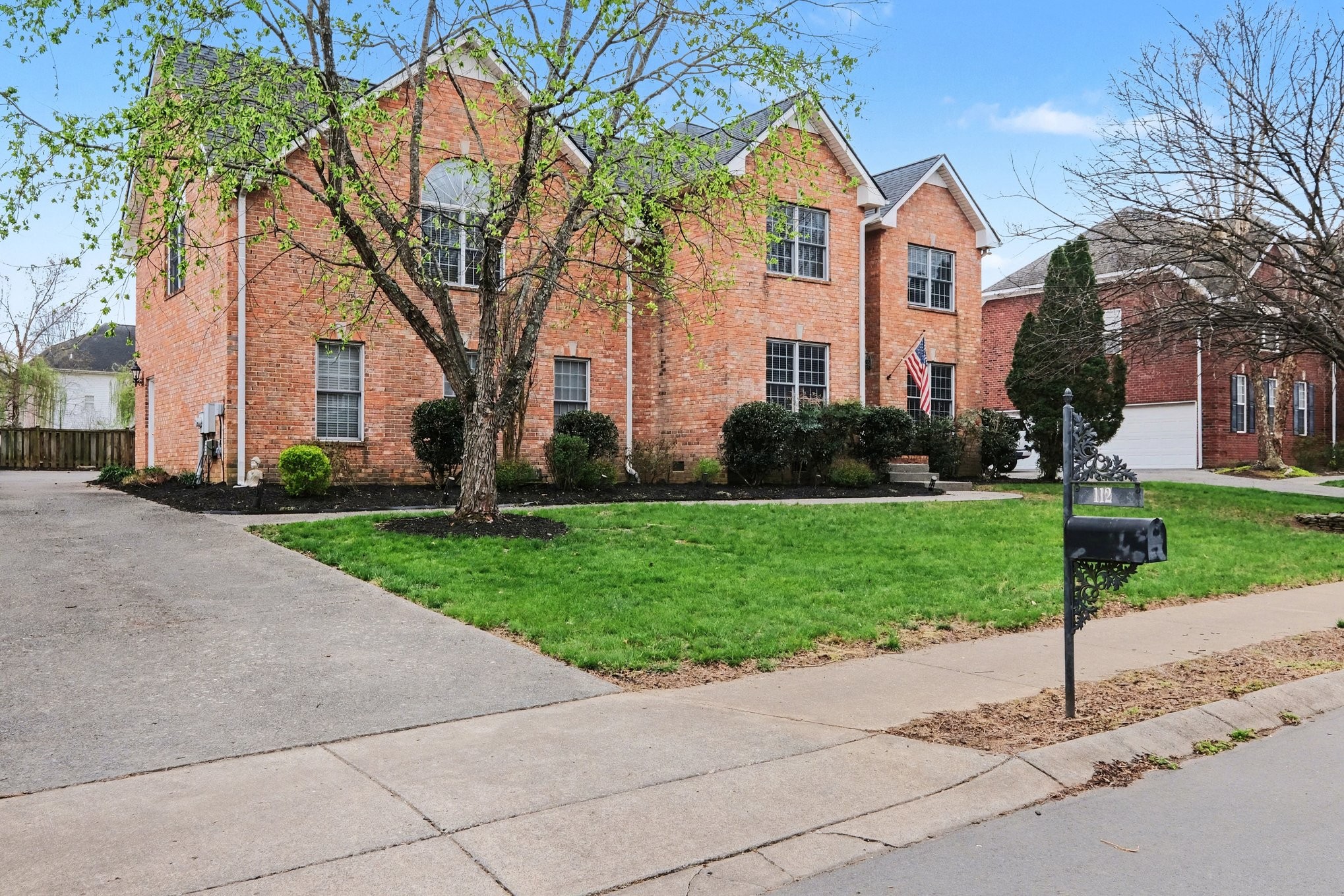 112 Crooked Creek Ln