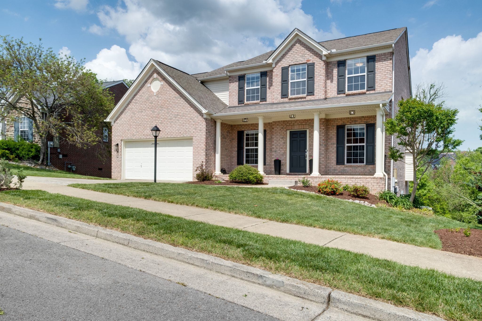 3020 Brookview Forest Dr