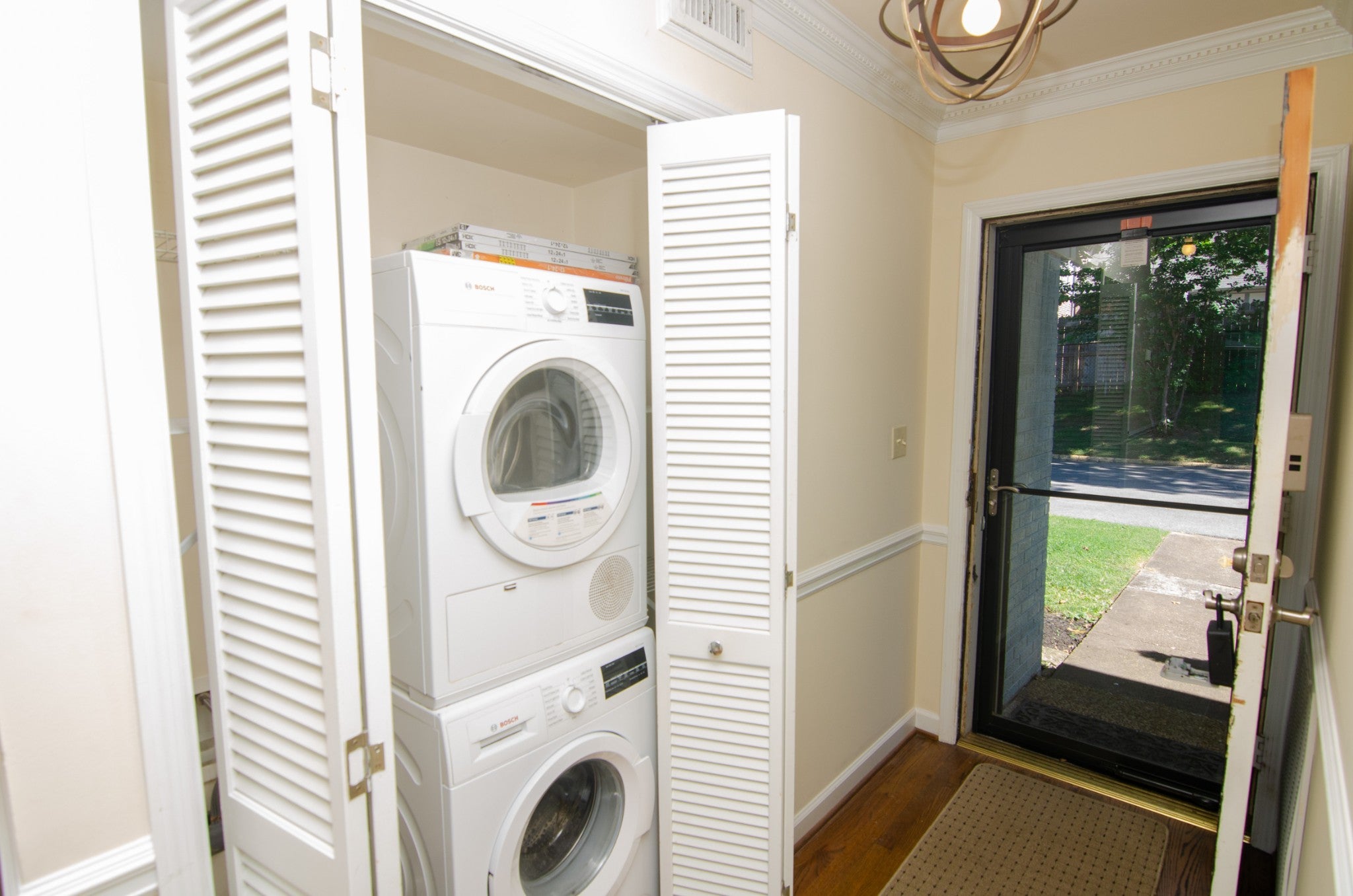 1900 Richard Jones Rd K2
