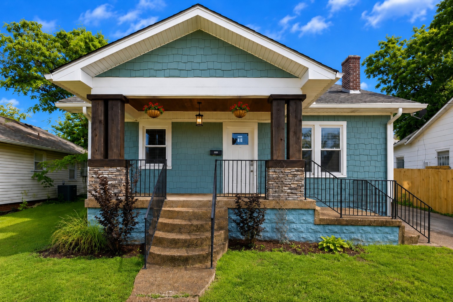 1110 Douglas Ave
