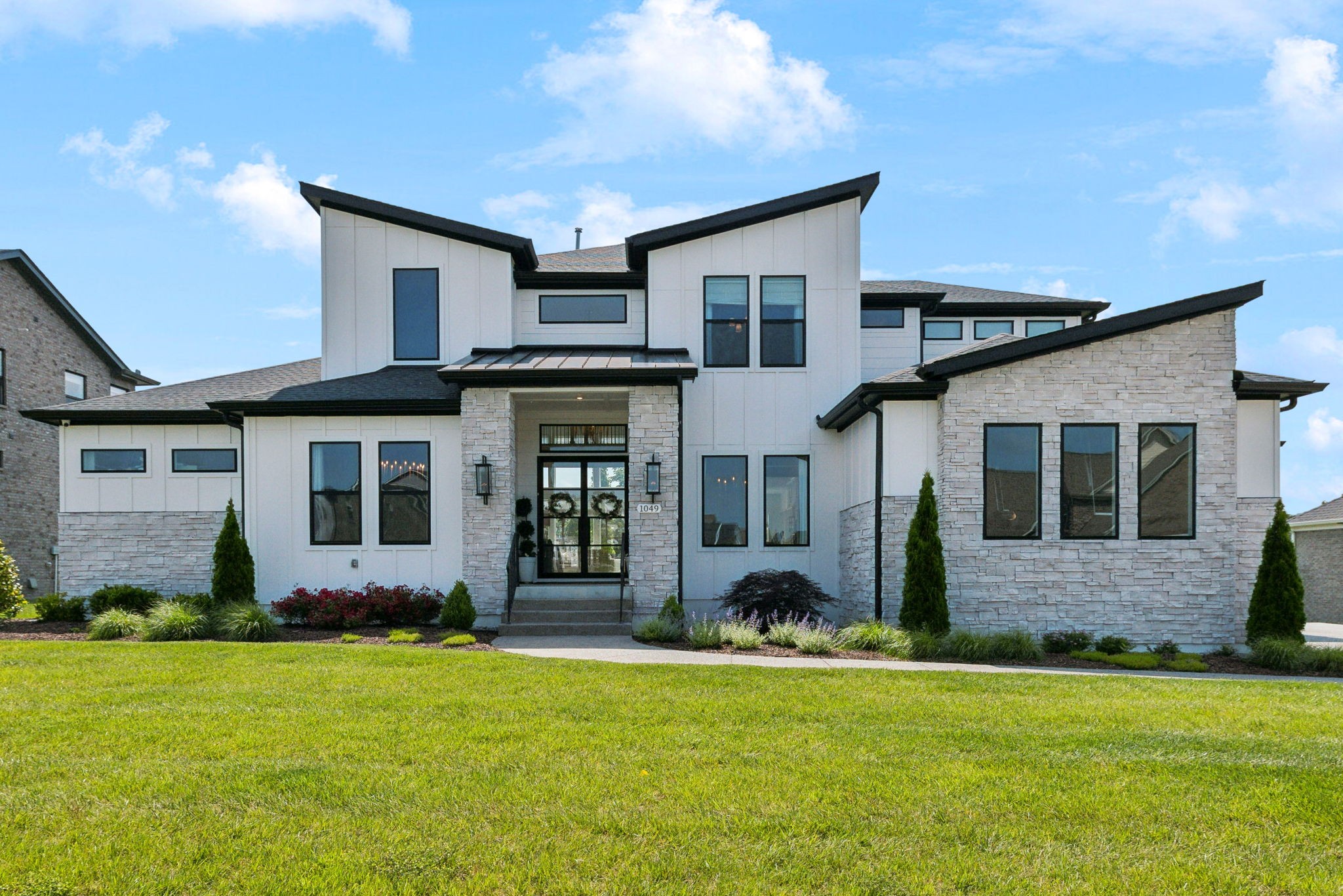 1049 Annecy Pkwy