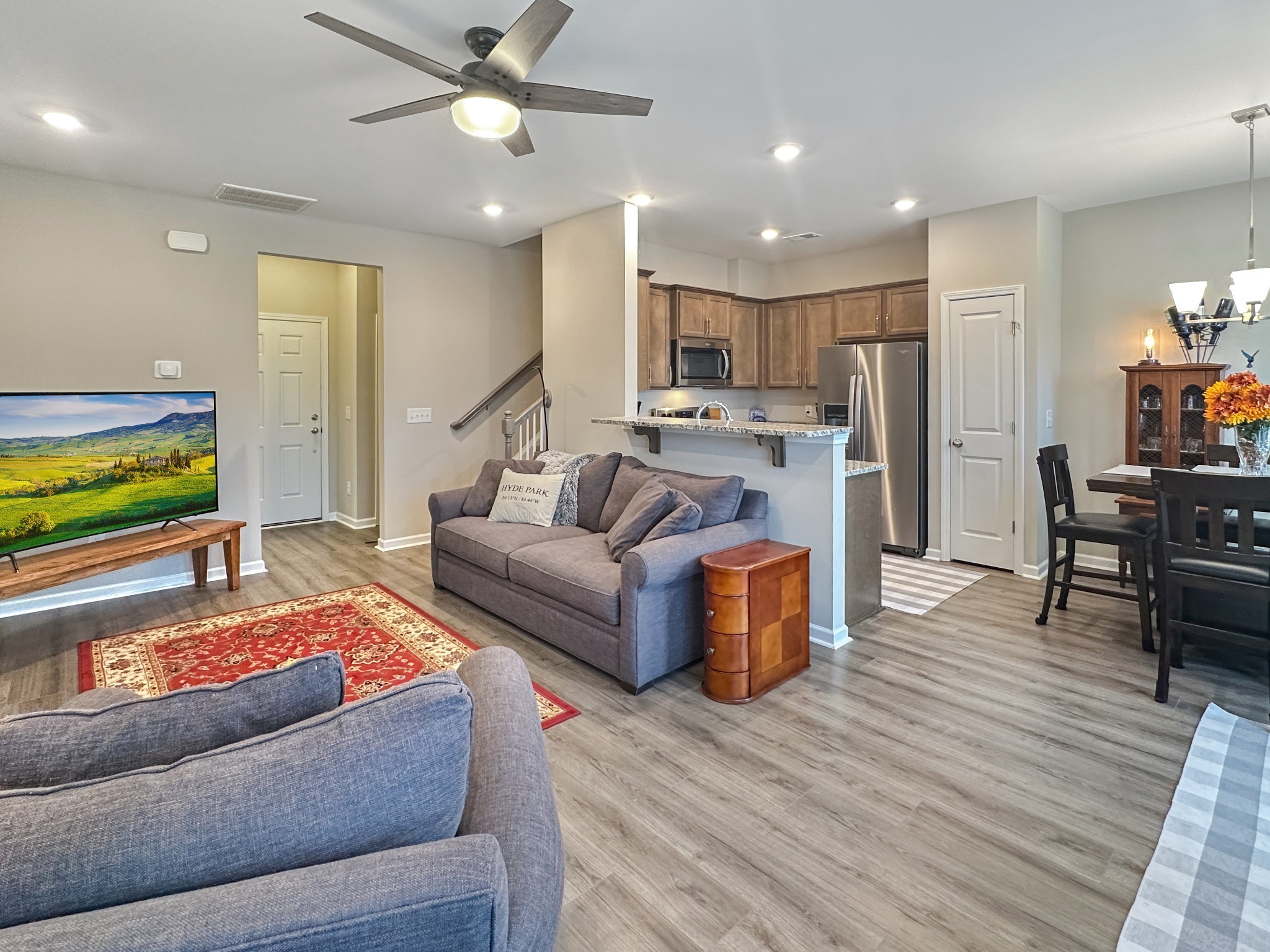 6624 Hanworth Trce