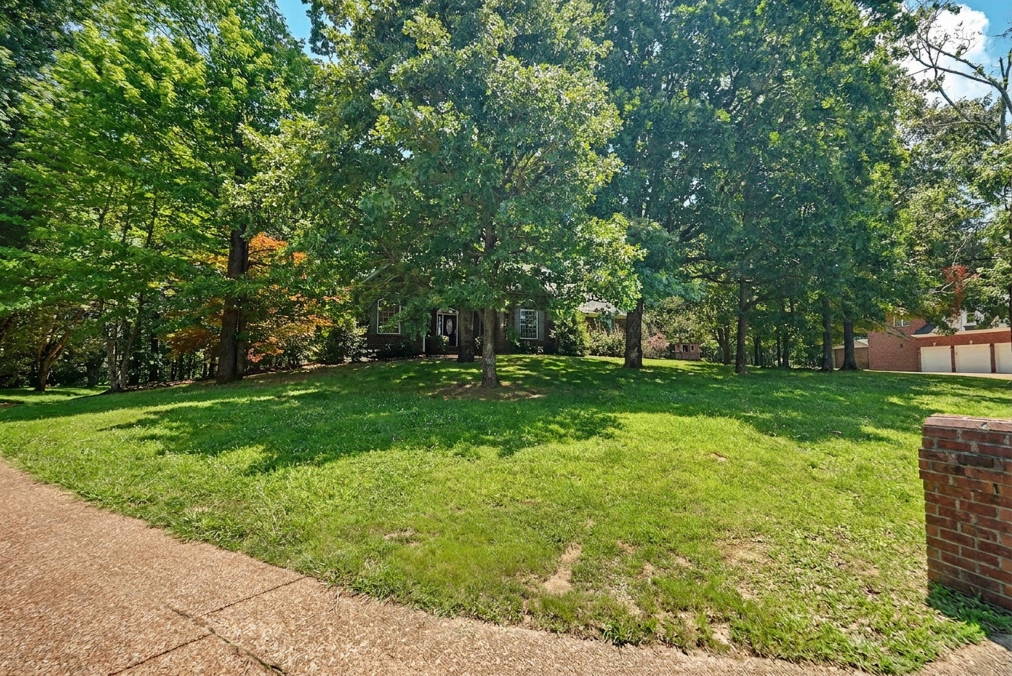 7232 Knottingham Dr