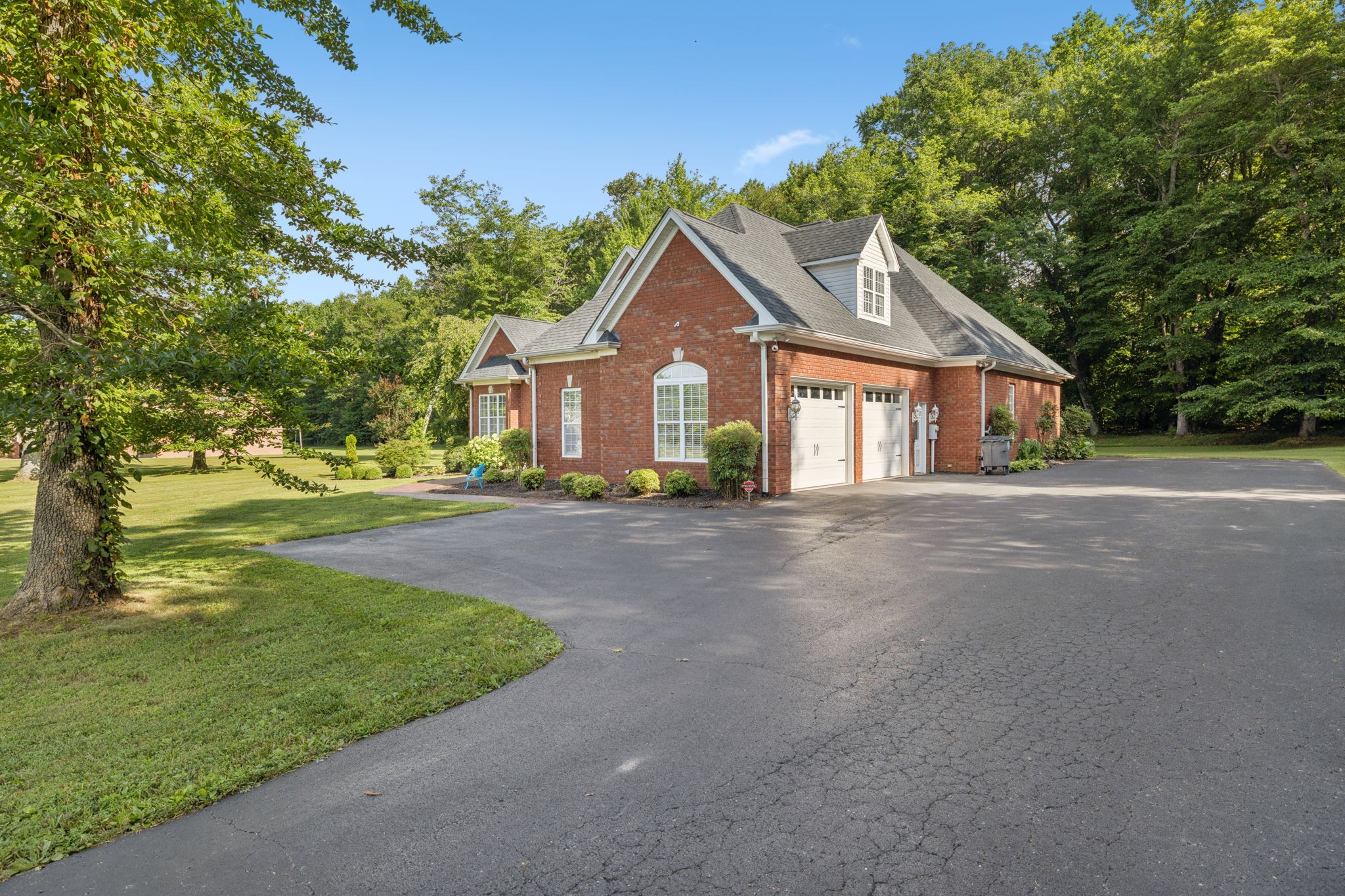 315 Froedge Dr